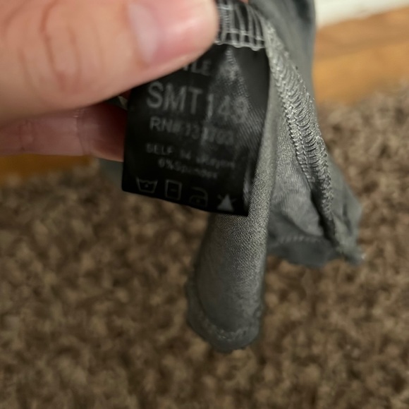 Gray soft basic tee - Picture 7 of 7